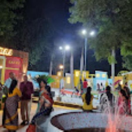 Hotel Pritam Palace , Dhule Екстериор снимка